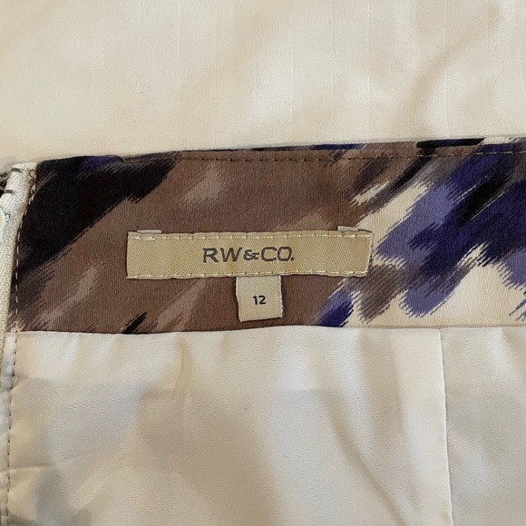 Rw&co knee length pencil skirt -worn once. Size 12 - Picture 2 of 3